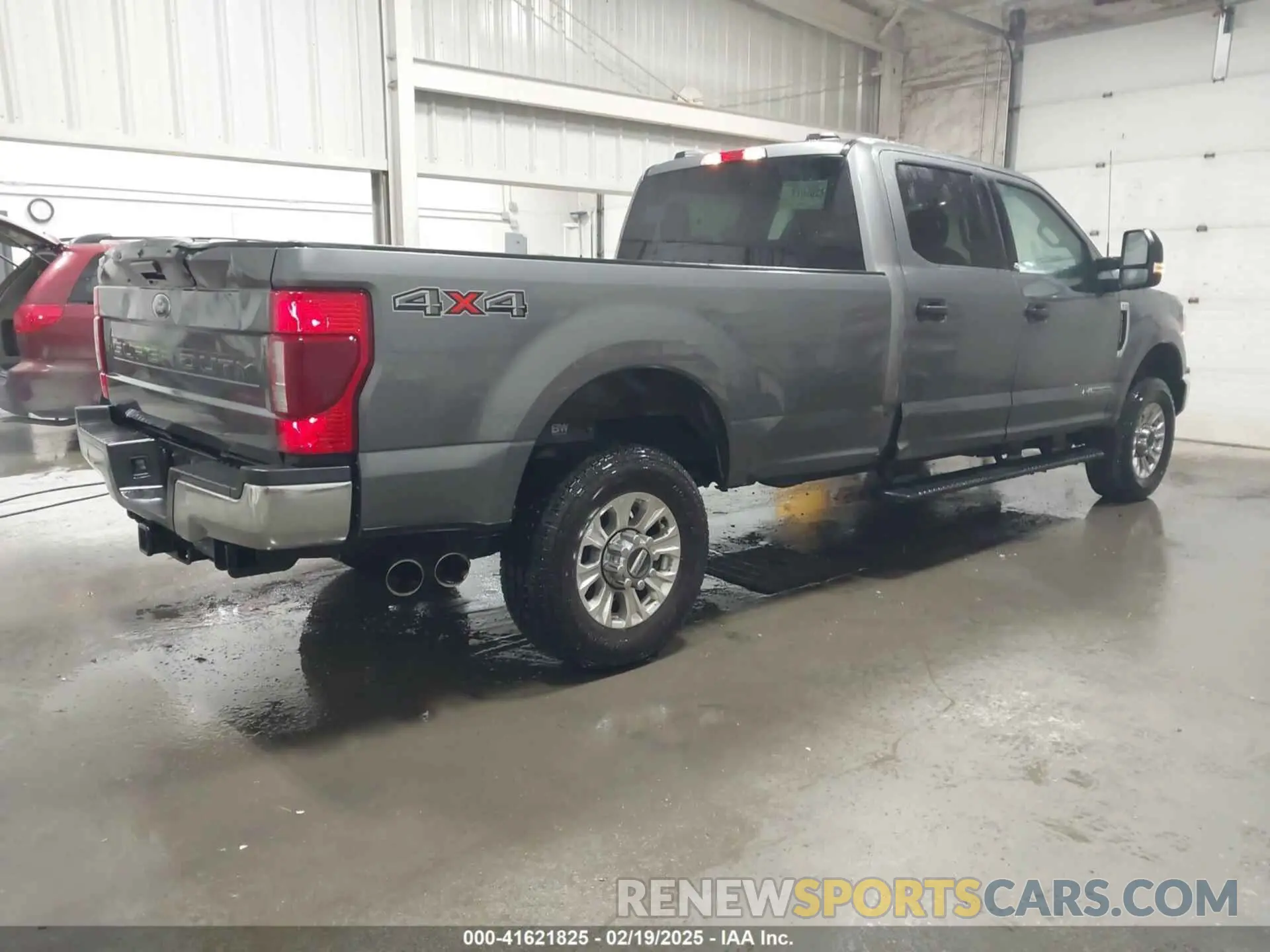 4 fotografías del automóvil dañado 1FT8W3BTXNEG27034 FORD F-350 2022