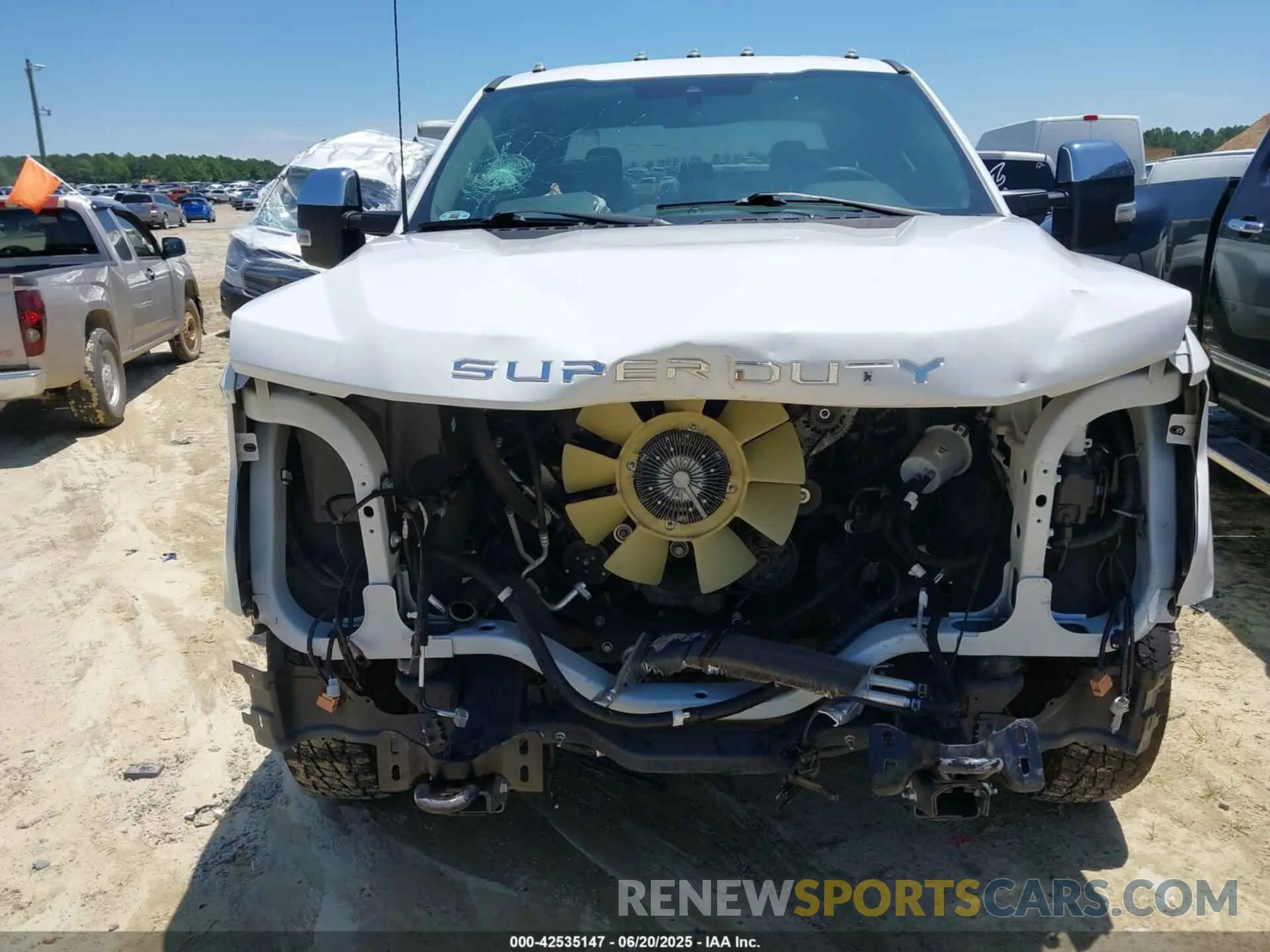 11 fotografías del automóvil dañado 1FT8W3CN2NEC55222 FORD F-350 2022