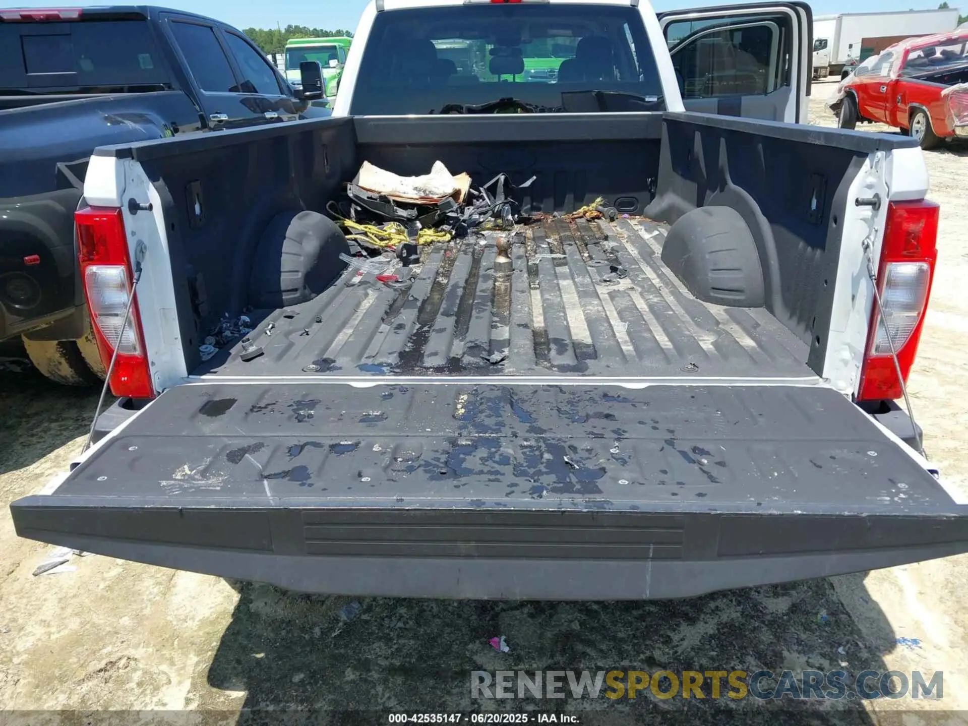 13 fotografías del automóvil dañado 1FT8W3CN2NEC55222 FORD F-350 2022