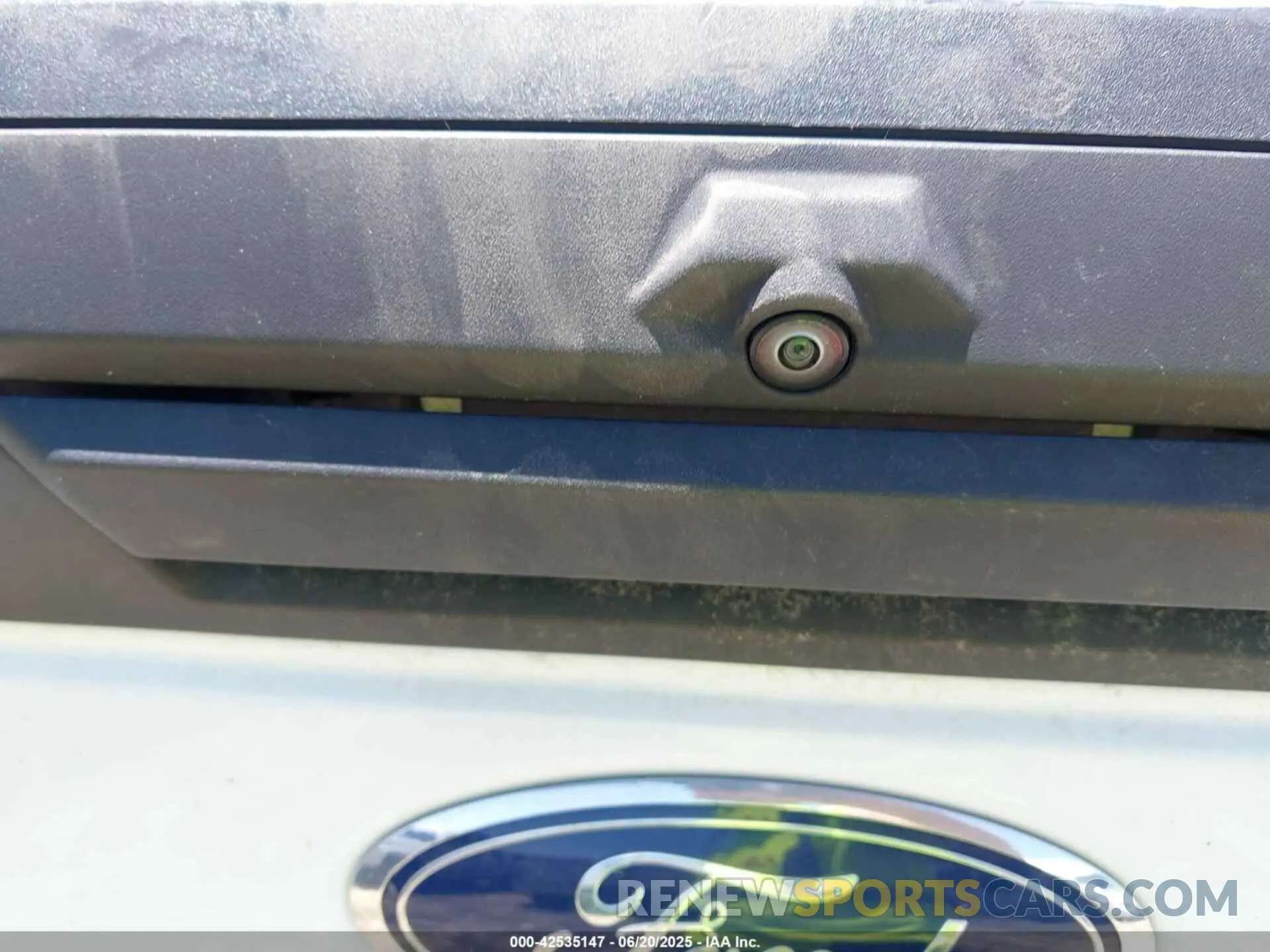 15 fotografías del automóvil dañado 1FT8W3CN2NEC55222 FORD F-350 2022