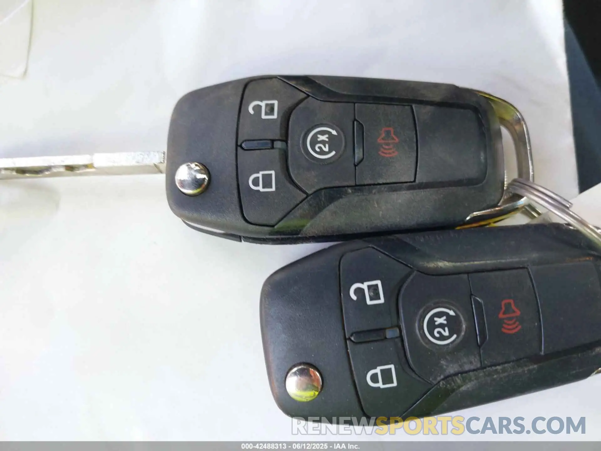10 fotografías del automóvil dañado 1FT8W3DT4NEG05933 FORD F-350 2022