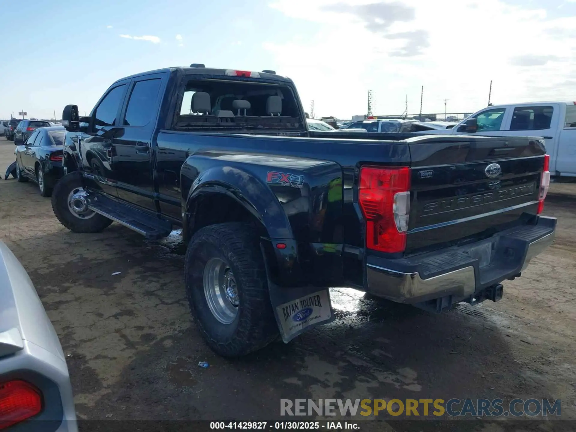 3 fotografías del automóvil dañado 1FT8W3DT5NED32033 FORD F-350 2022