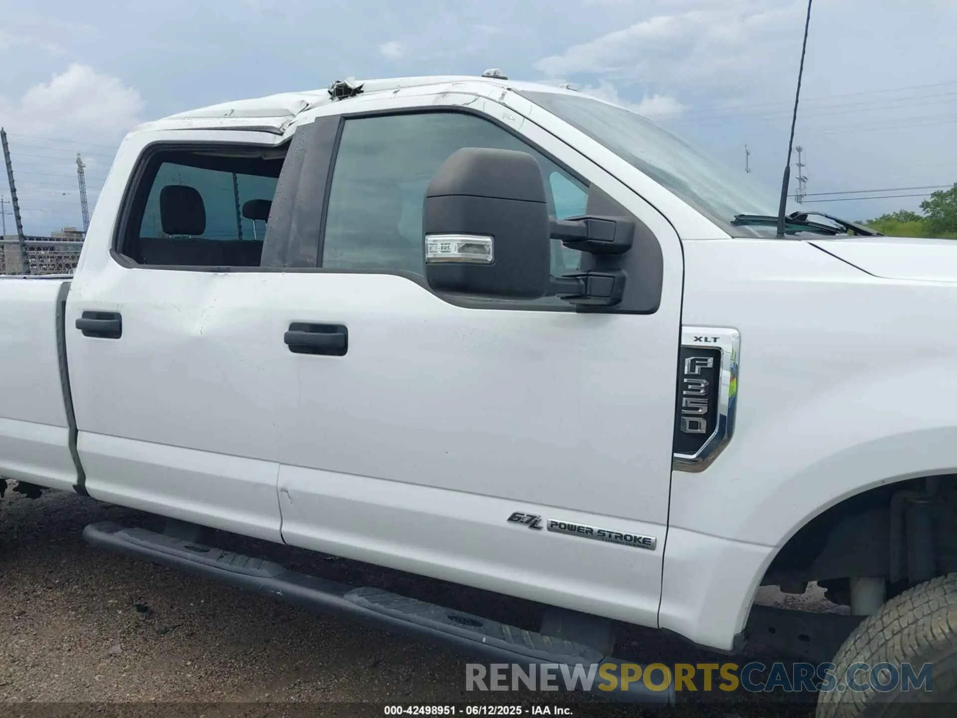 13 fotografías del automóvil dañado 1FT8W3DT5NED61189 FORD F-350 2022