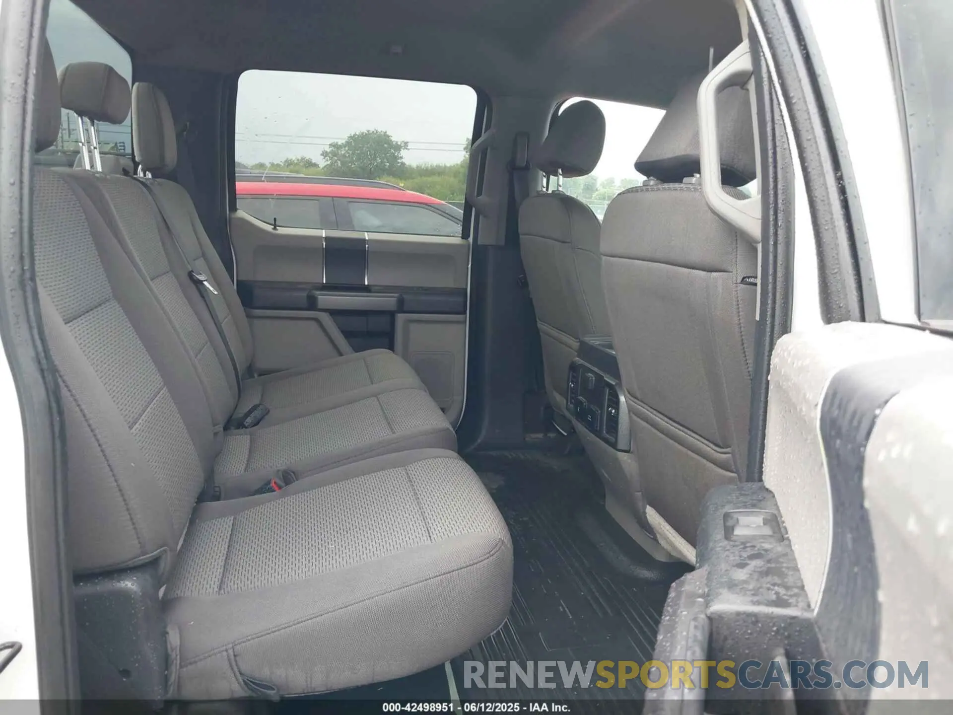 6 fotografías del automóvil dañado 1FT8W3DT5NED61189 FORD F-350 2022