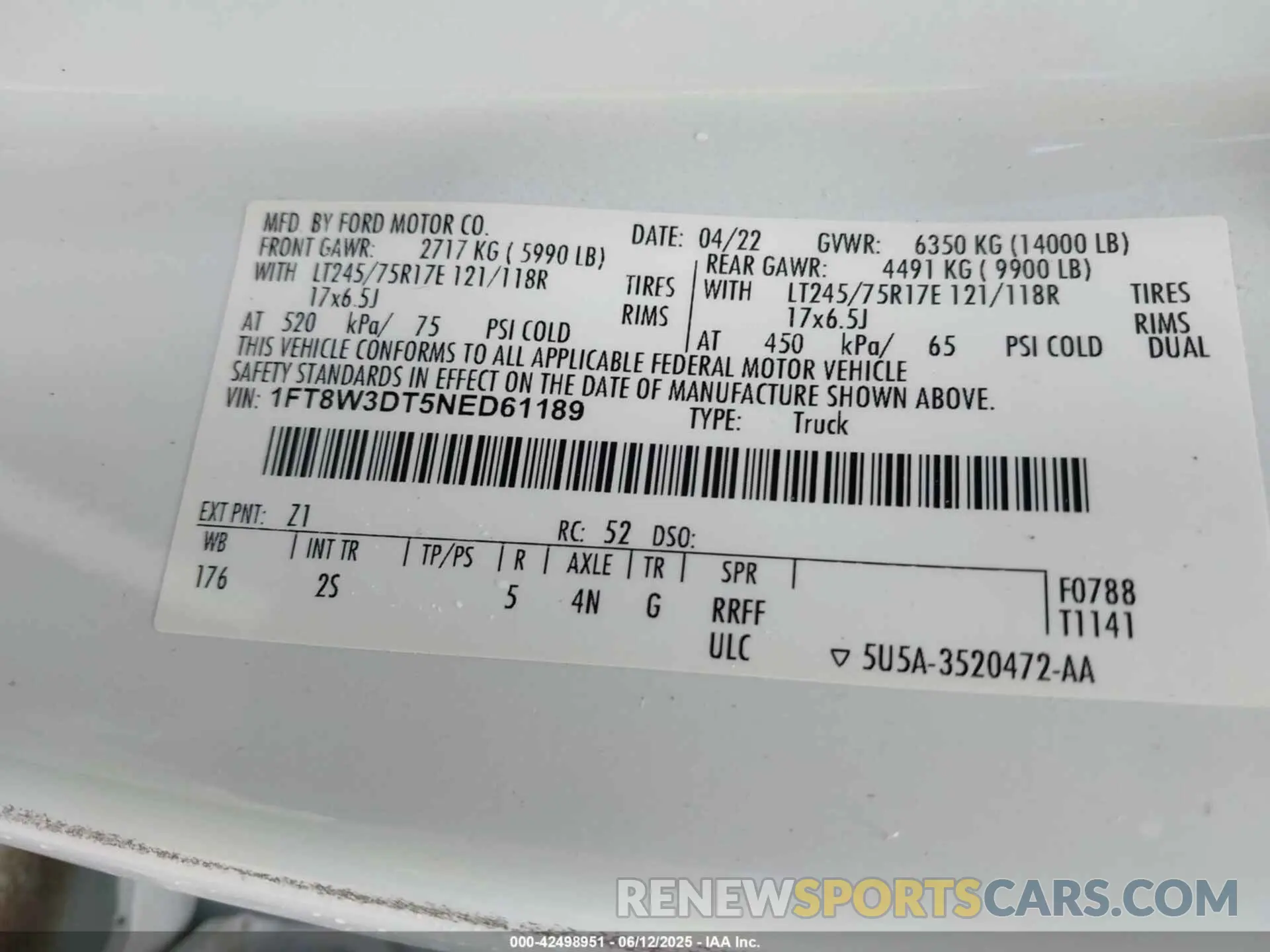 8 fotografías del automóvil dañado 1FT8W3DT5NED61189 FORD F-350 2022