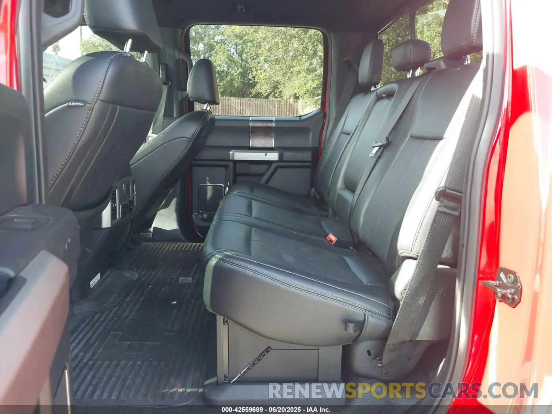 8 fotografías del automóvil dañado 1FT8W3DT9NED10648 FORD F-350 2022