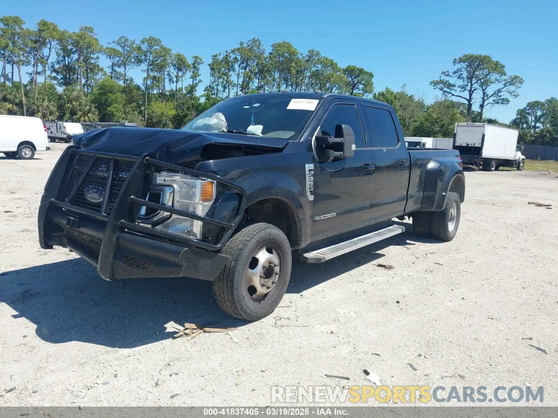 2 fotografías del automóvil dañado 1FT8W3DT9NEE63501 FORD F-350 2022