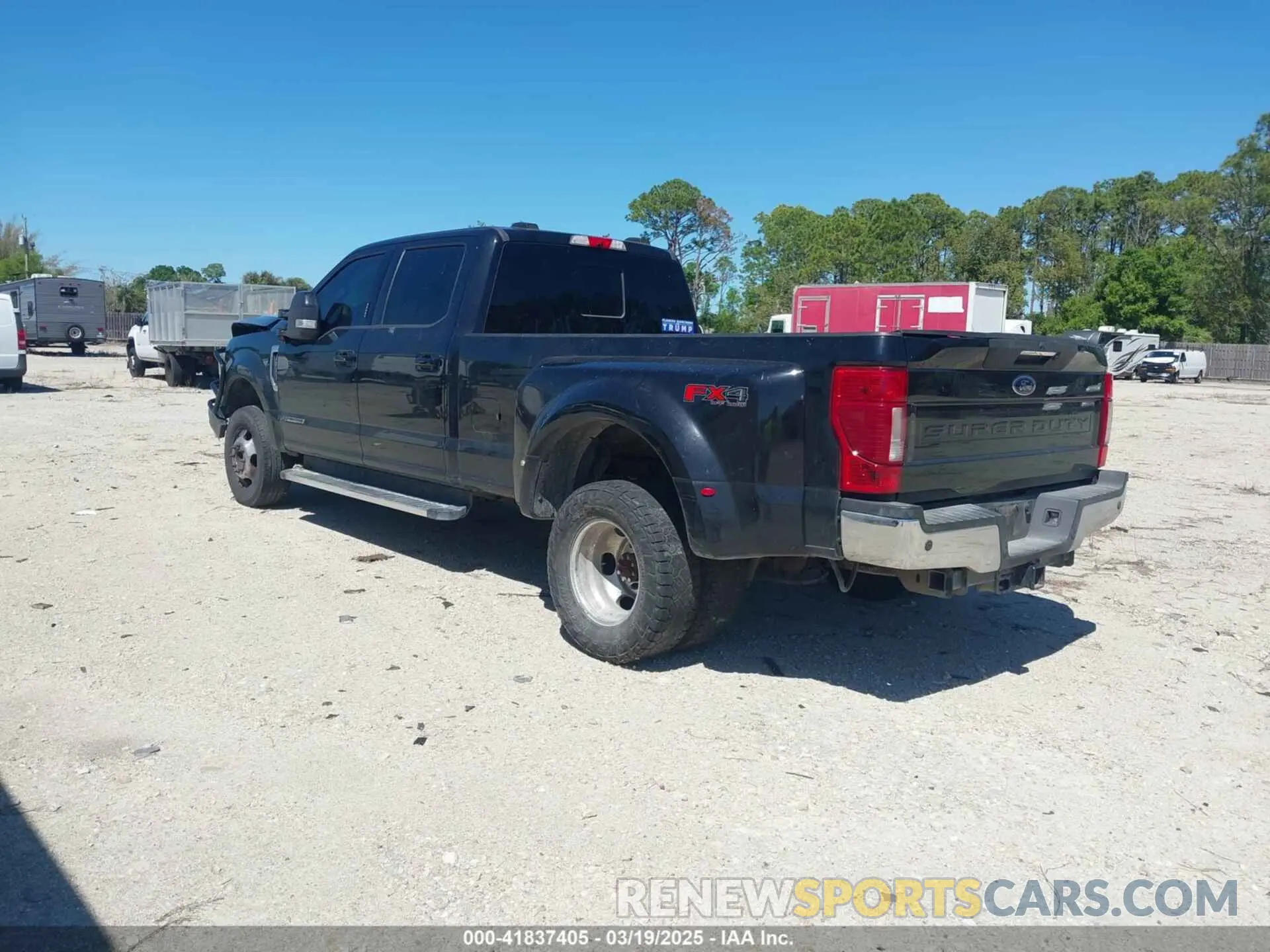 3 fotografías del automóvil dañado 1FT8W3DT9NEE63501 FORD F-350 2022