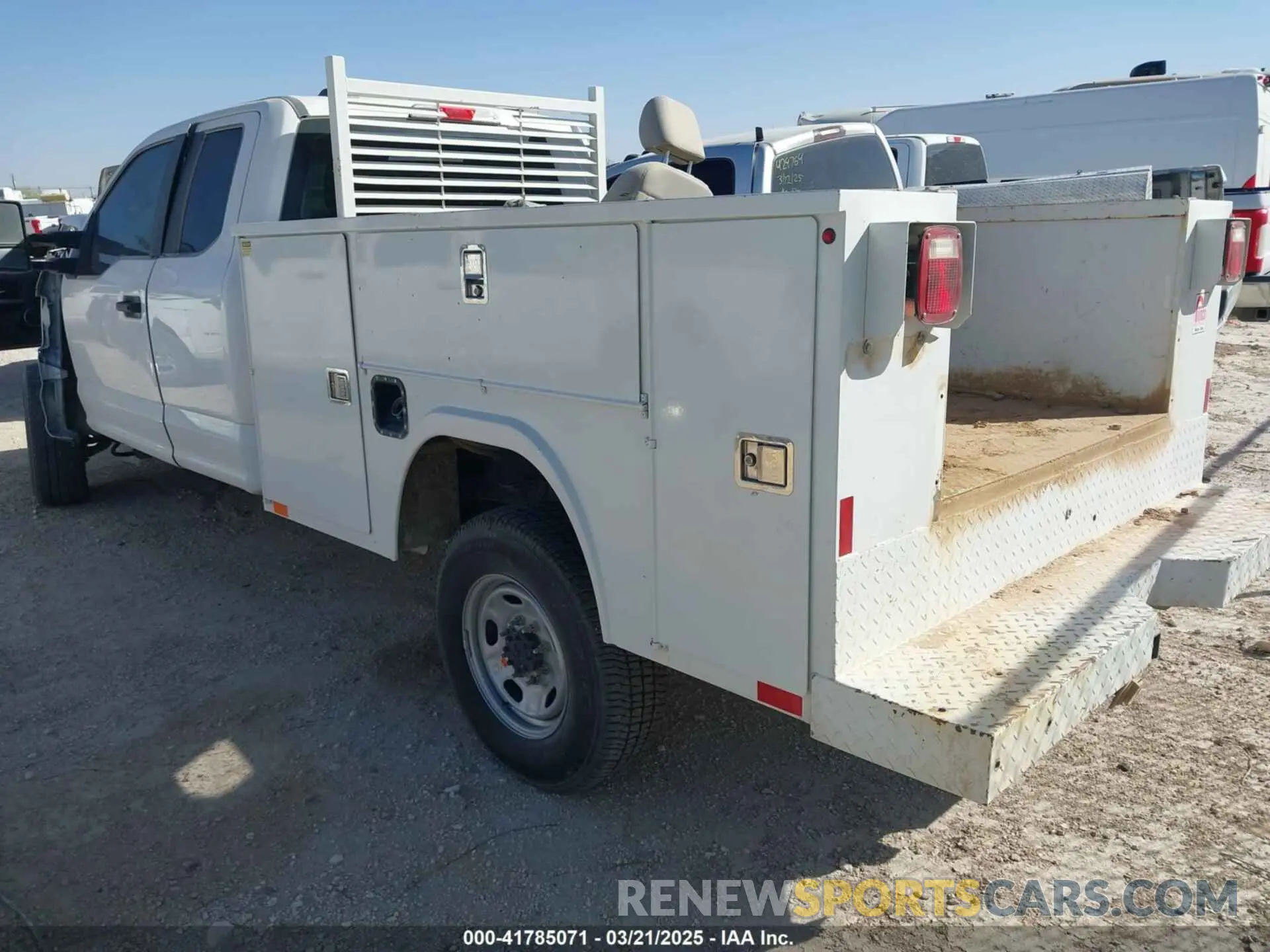 3 fotografías del automóvil dañado 1FT8X3B6XNED42695 FORD F-350 2022
