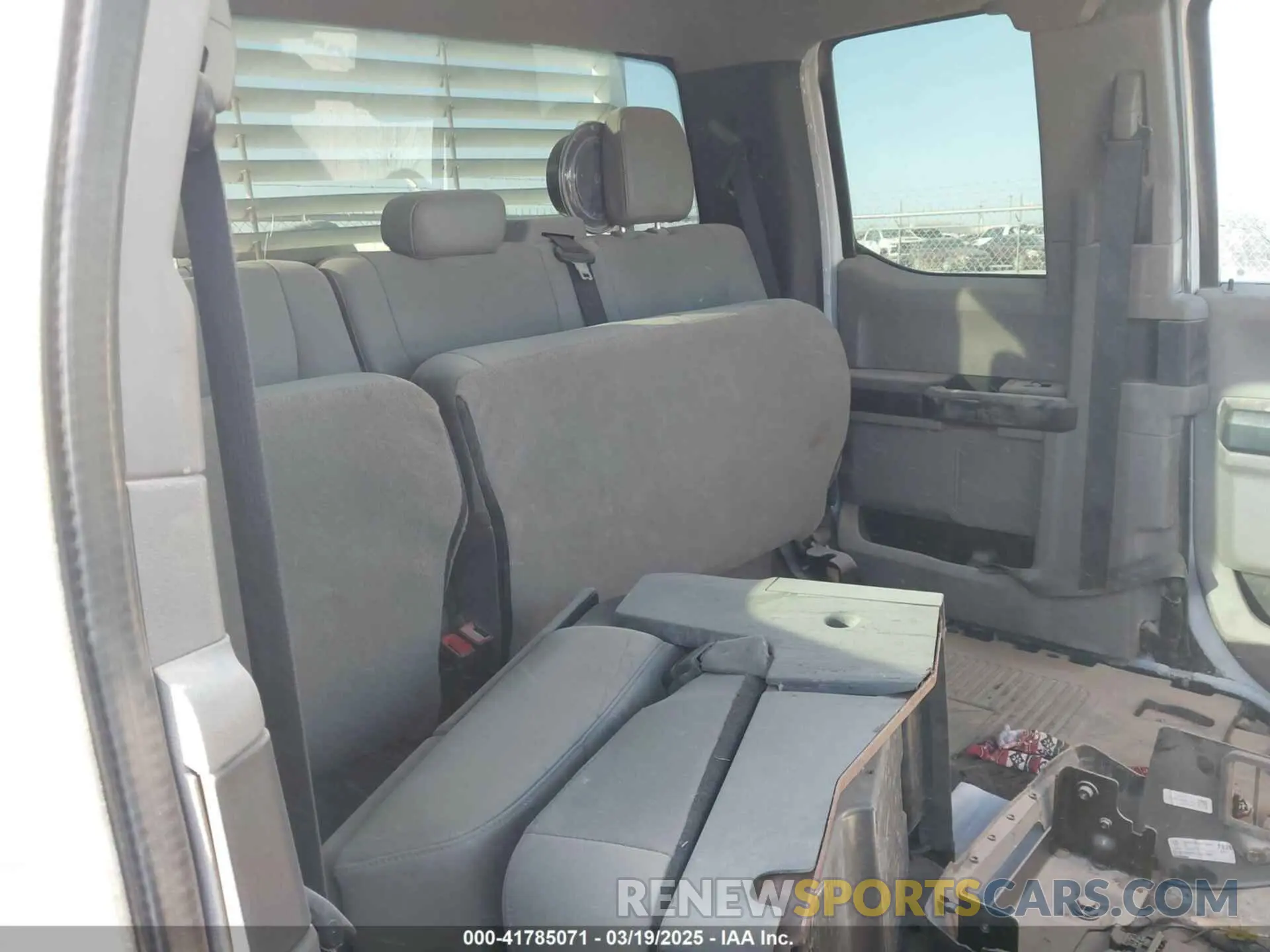 6 fotografías del automóvil dañado 1FT8X3B6XNED42695 FORD F-350 2022