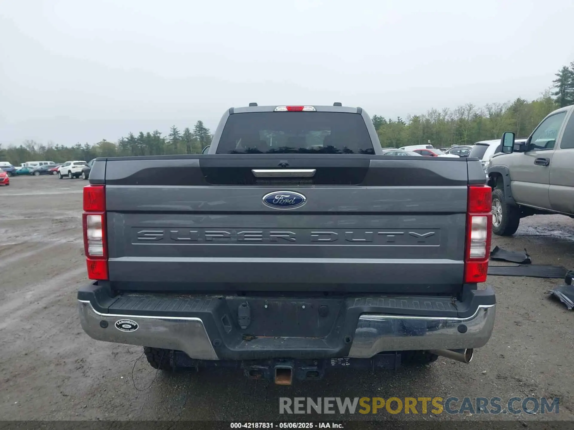 16 fotografías del automóvil dañado 1FT8X3BN7NEE11690 FORD F-350 2022