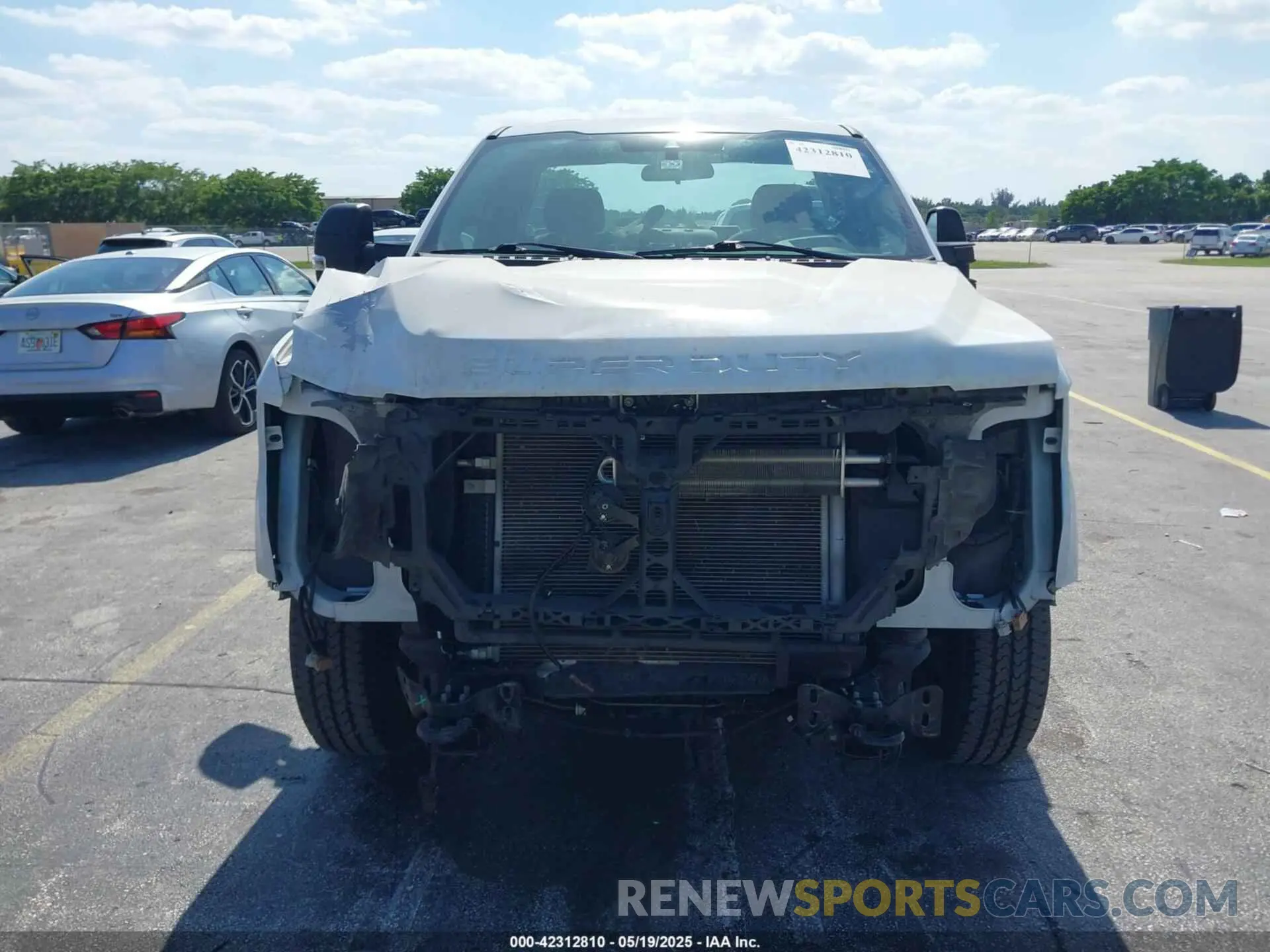 11 fotografías del automóvil dañado 1FTRF3AN9NEC70601 FORD F-350 2022