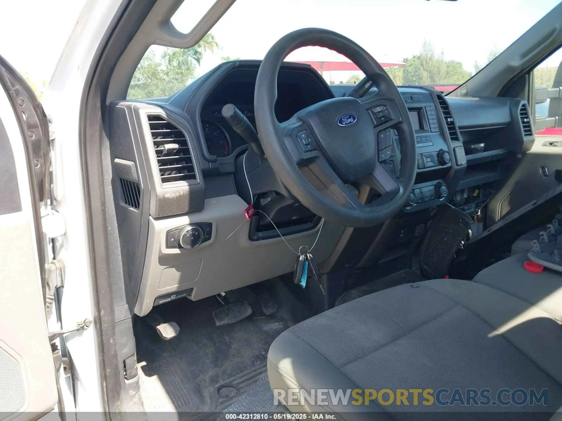 6 fotografías del automóvil dañado 1FTRF3AN9NEC70601 FORD F-350 2022