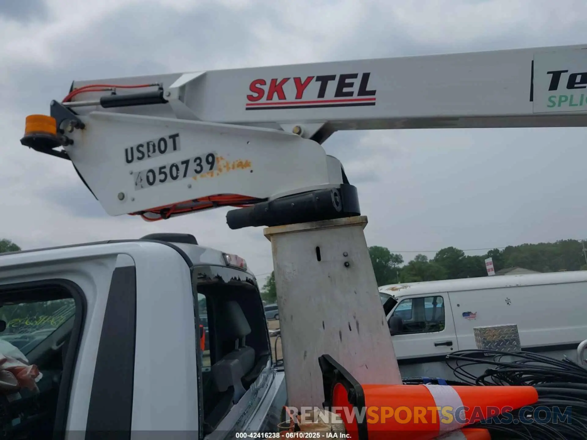 13 fotografías del automóvil dañado 1FTRF3BN3NED56646 FORD F-350 2022