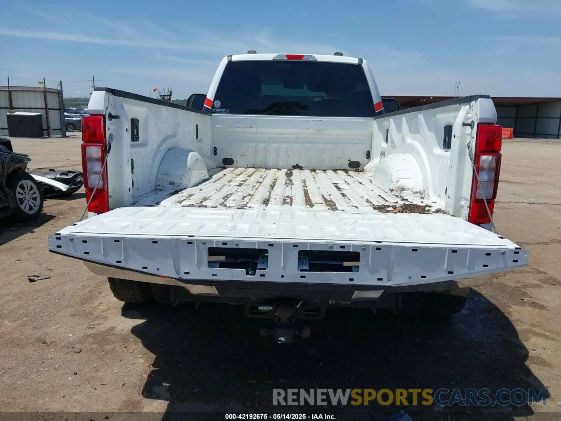 17 fotografías del automóvil dañado 1FTRF3DTXNED40326 FORD F-350 2022