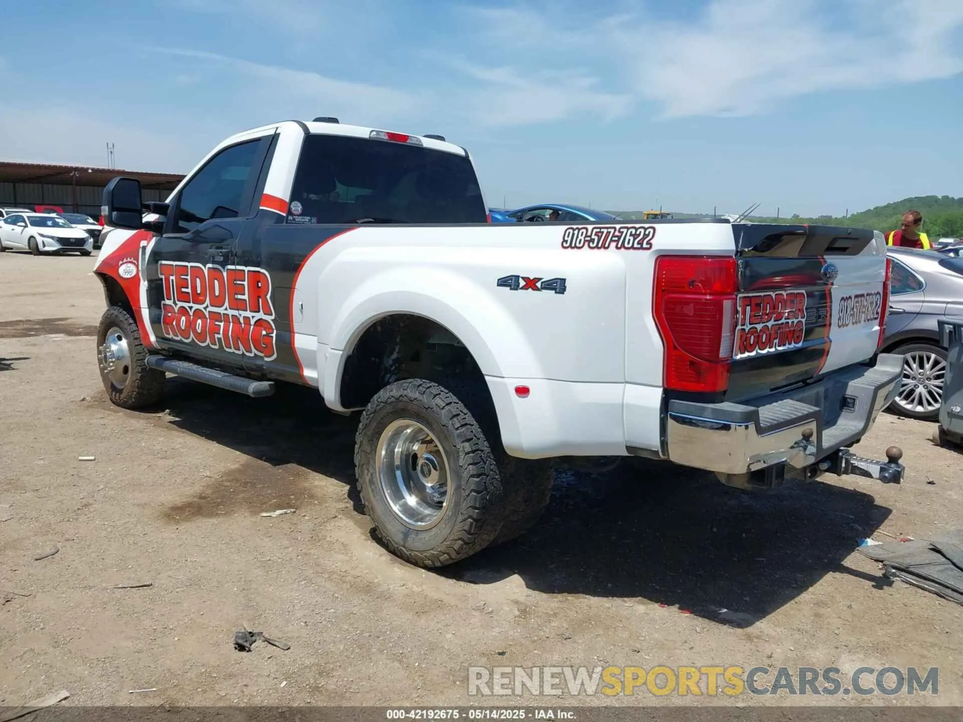 3 fotografías del automóvil dañado 1FTRF3DTXNED40326 FORD F-350 2022