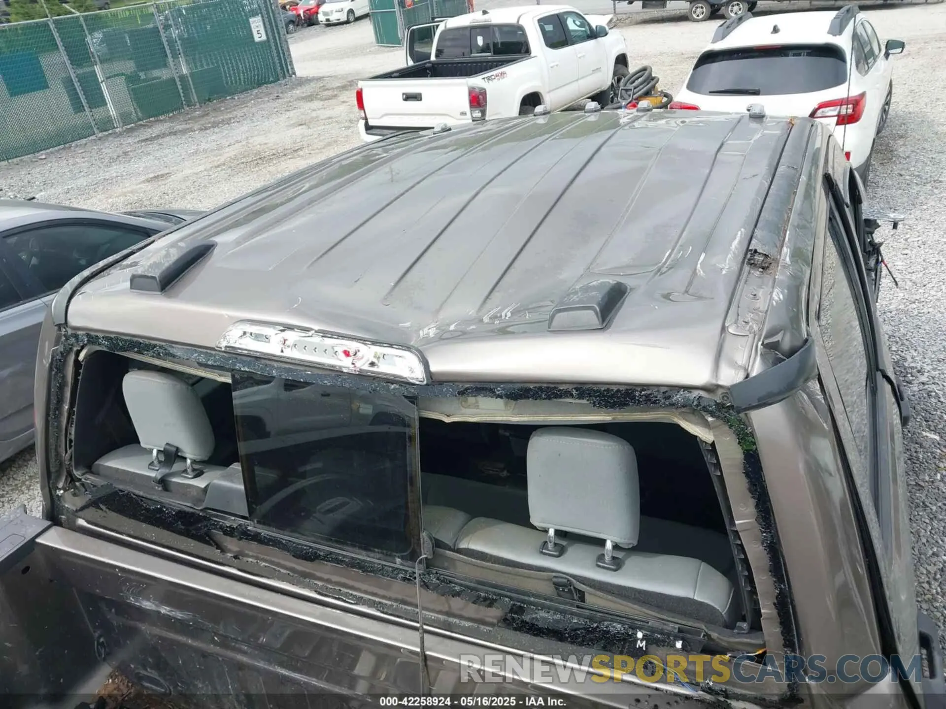 12 fotografías del automóvil dañado 1FT8W3BT8PEE10715 FORD F-350 2023