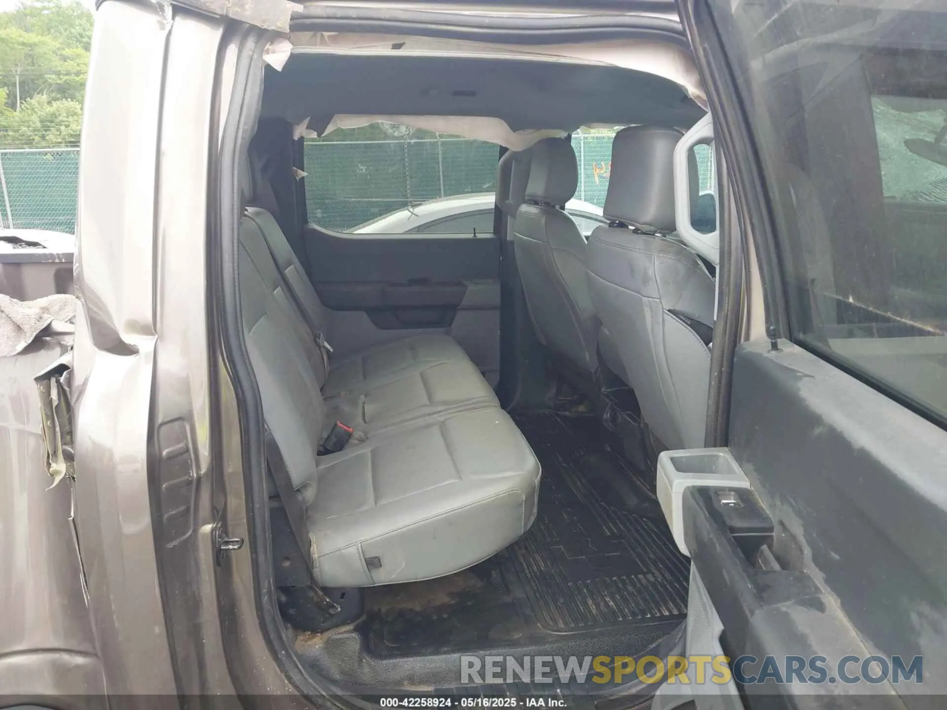 7 fotografías del automóvil dañado 1FT8W3BT8PEE10715 FORD F-350 2023