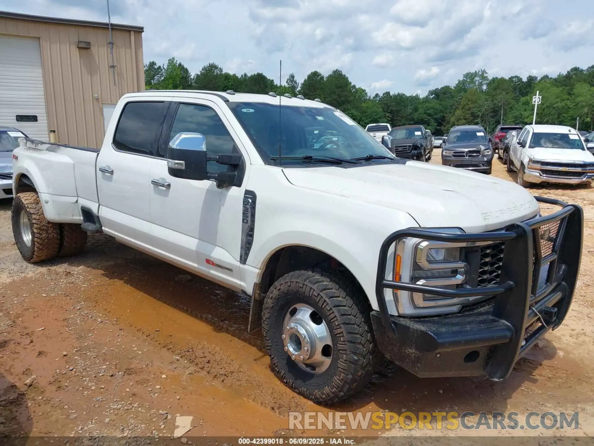 2 fotografías del automóvil dañado 1FT8W3DM5PEC22899 FORD F-350 2023
