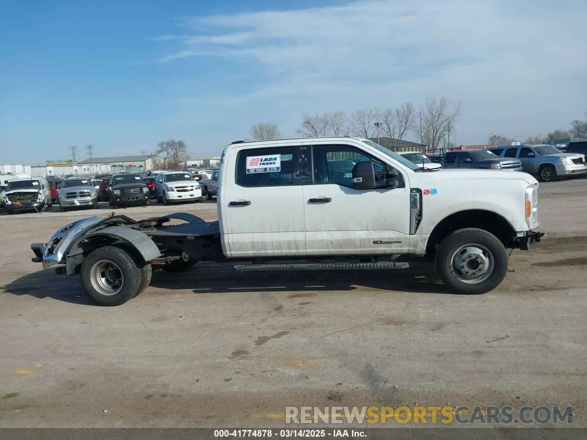 15 fotografías del automóvil dañado 1FT8W3DT1PEC85117 FORD F-350 2023