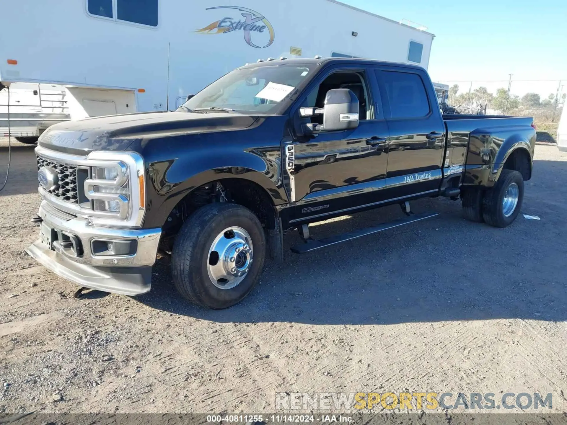 2 fotografías del automóvil dañado 1FT8W3DT1PED09996 FORD F-350 2023
