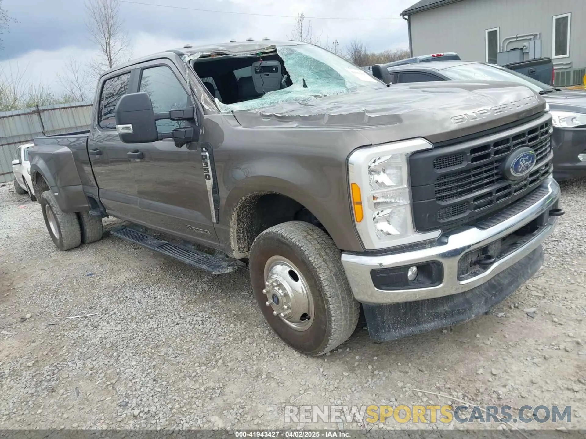 1 fotografías del automóvil dañado 1FT8W3DT5PEC16544 FORD F-350 2023