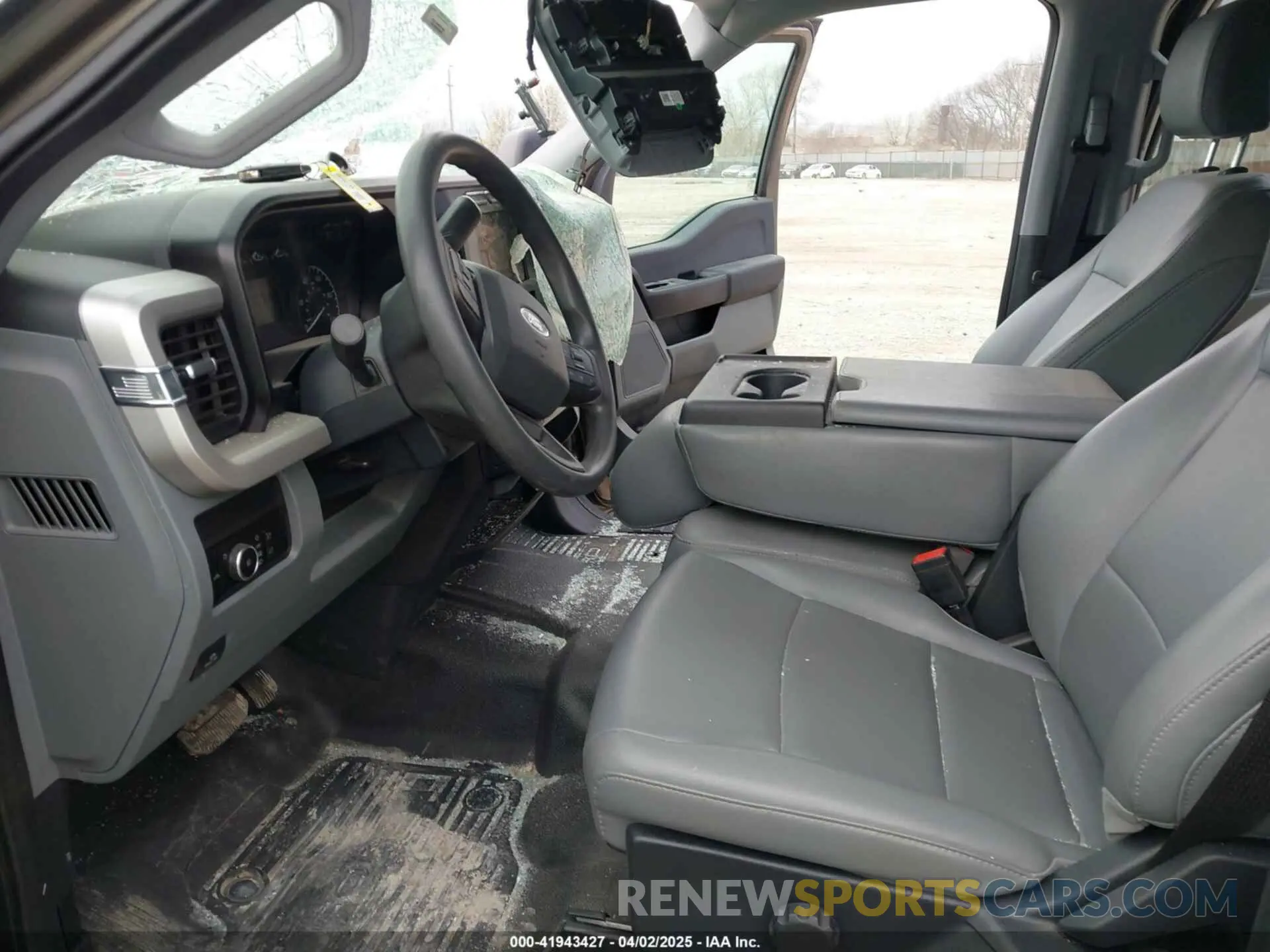 6 fotografías del automóvil dañado 1FT8W3DT5PEC16544 FORD F-350 2023