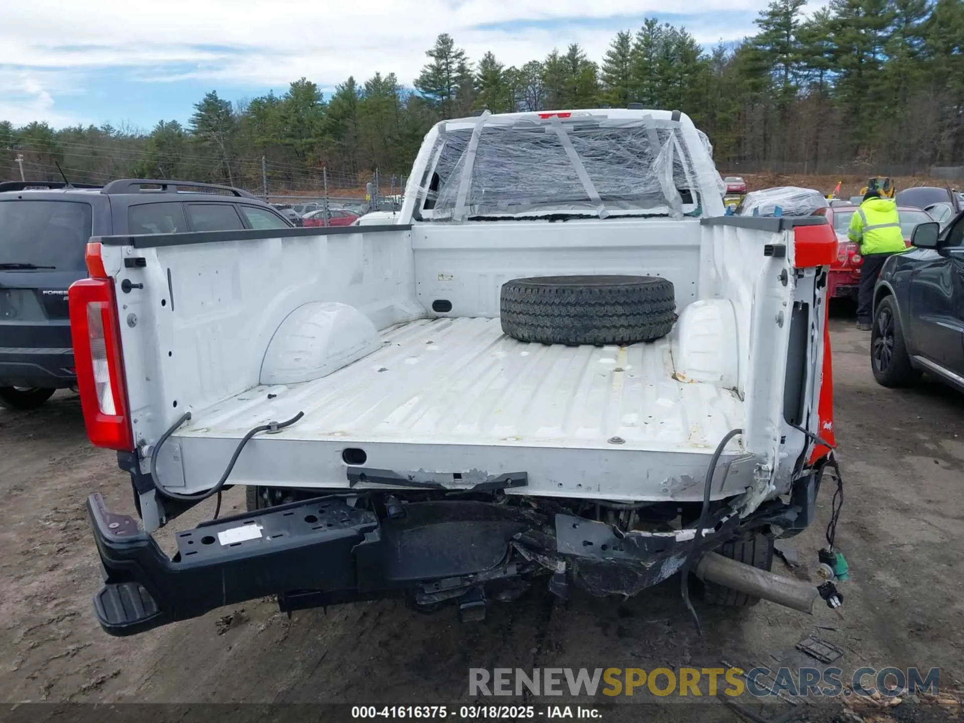 15 fotografías del automóvil dañado 1FT8X3BA0PED52594 FORD F-350 2023