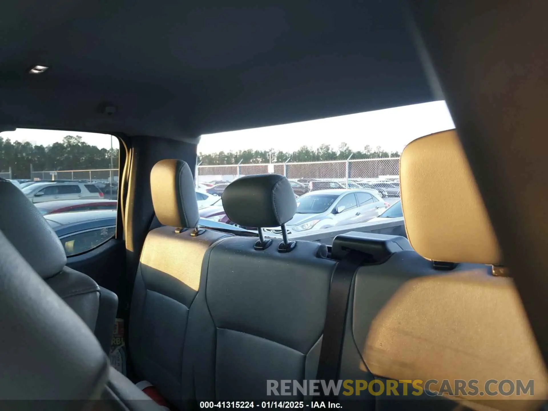 6 fotografías del automóvil dañado 1FT8X3BT3PED14181 FORD F-350 2023