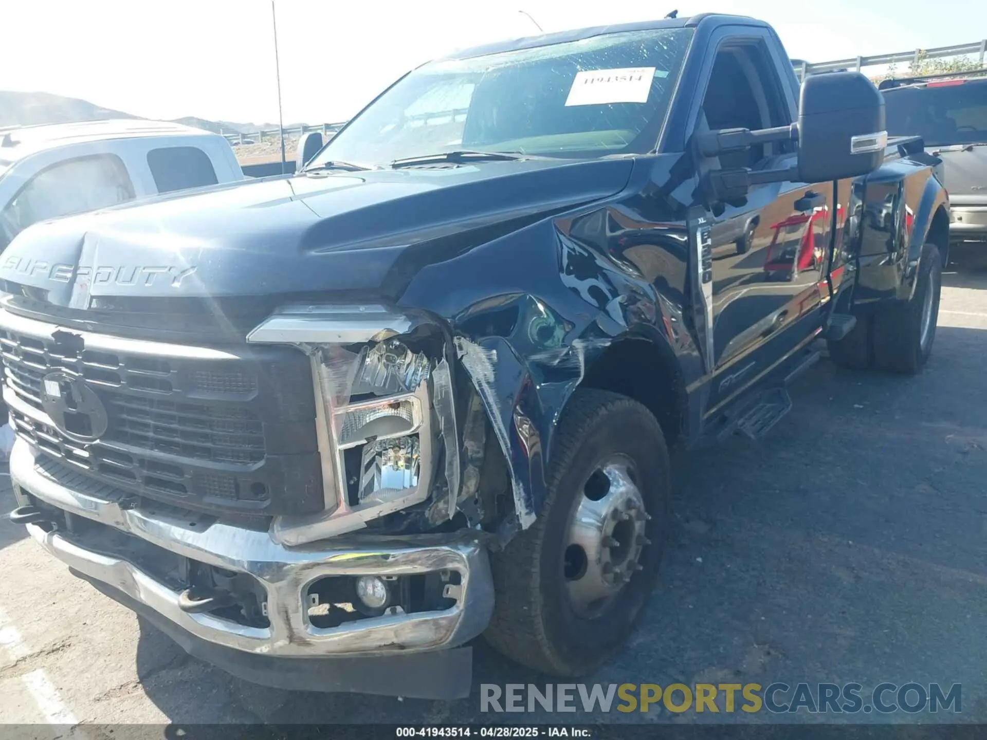 11 fotografías del automóvil dañado 1FTRF3CT0PED35480 FORD F-350 2023