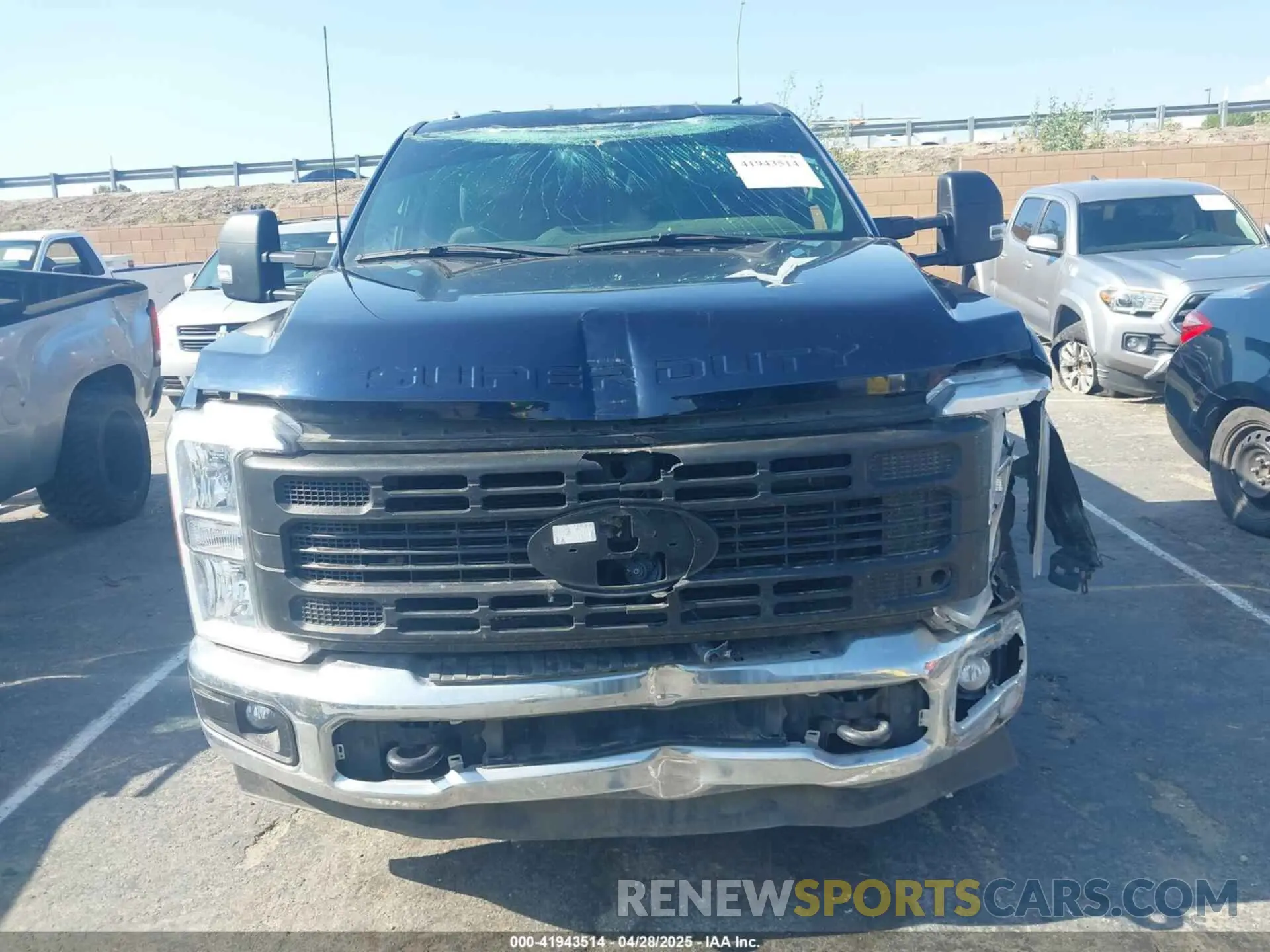 12 fotografías del automóvil dañado 1FTRF3CT0PED35480 FORD F-350 2023