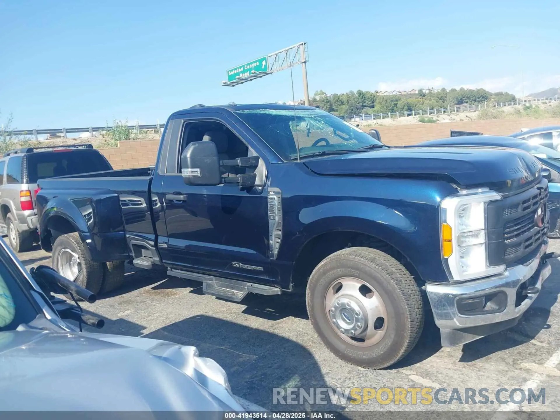 13 fotografías del automóvil dañado 1FTRF3CT0PED35480 FORD F-350 2023