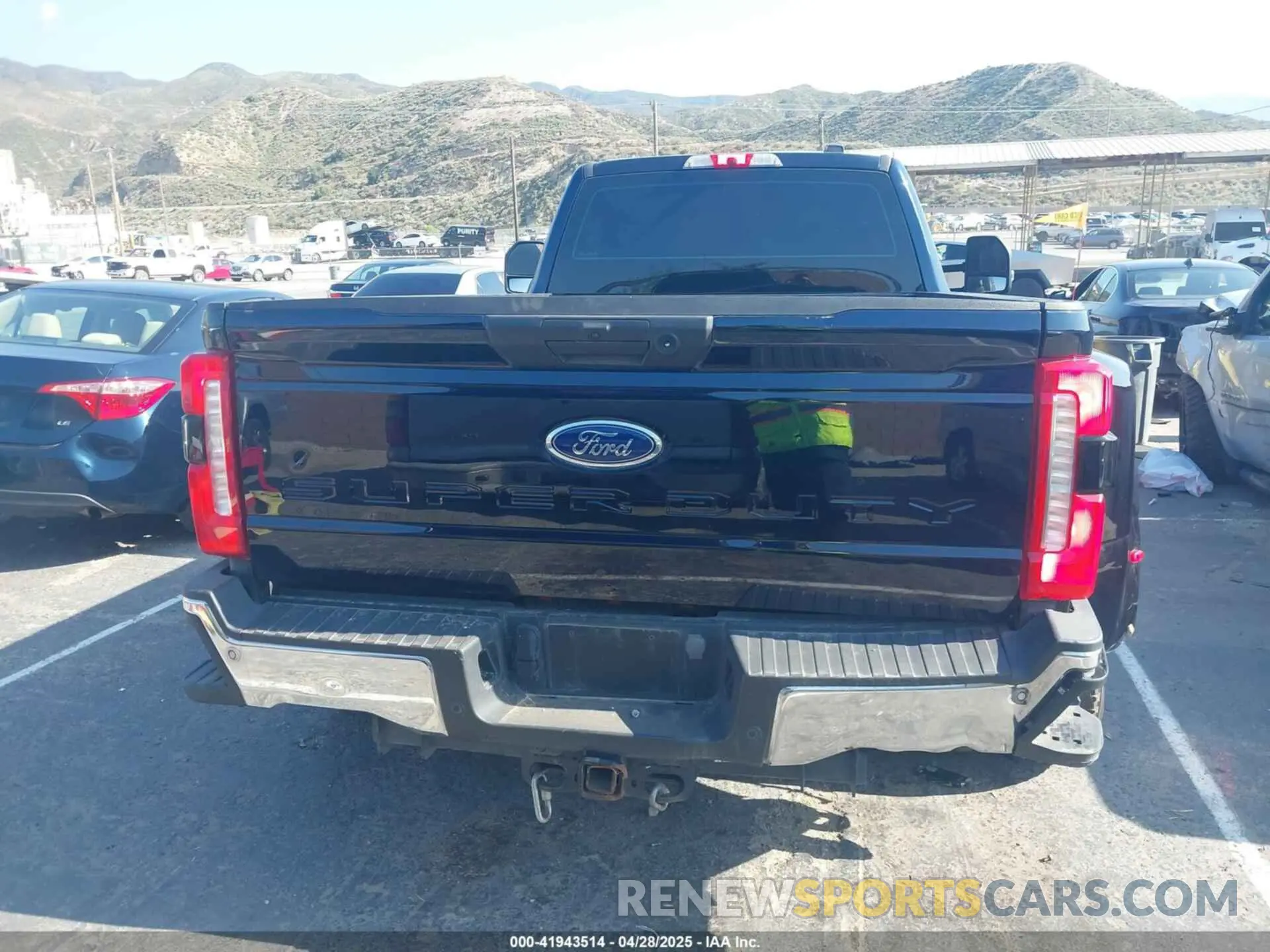 15 fotografías del automóvil dañado 1FTRF3CT0PED35480 FORD F-350 2023