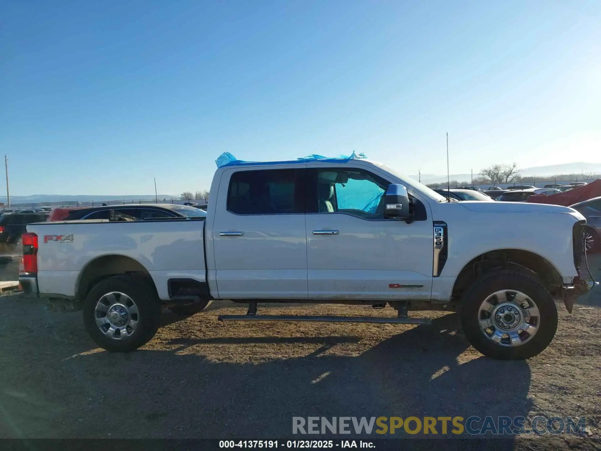 16 fotografías del automóvil dañado 1FT8W3BM8RED85178 FORD F-350 2024