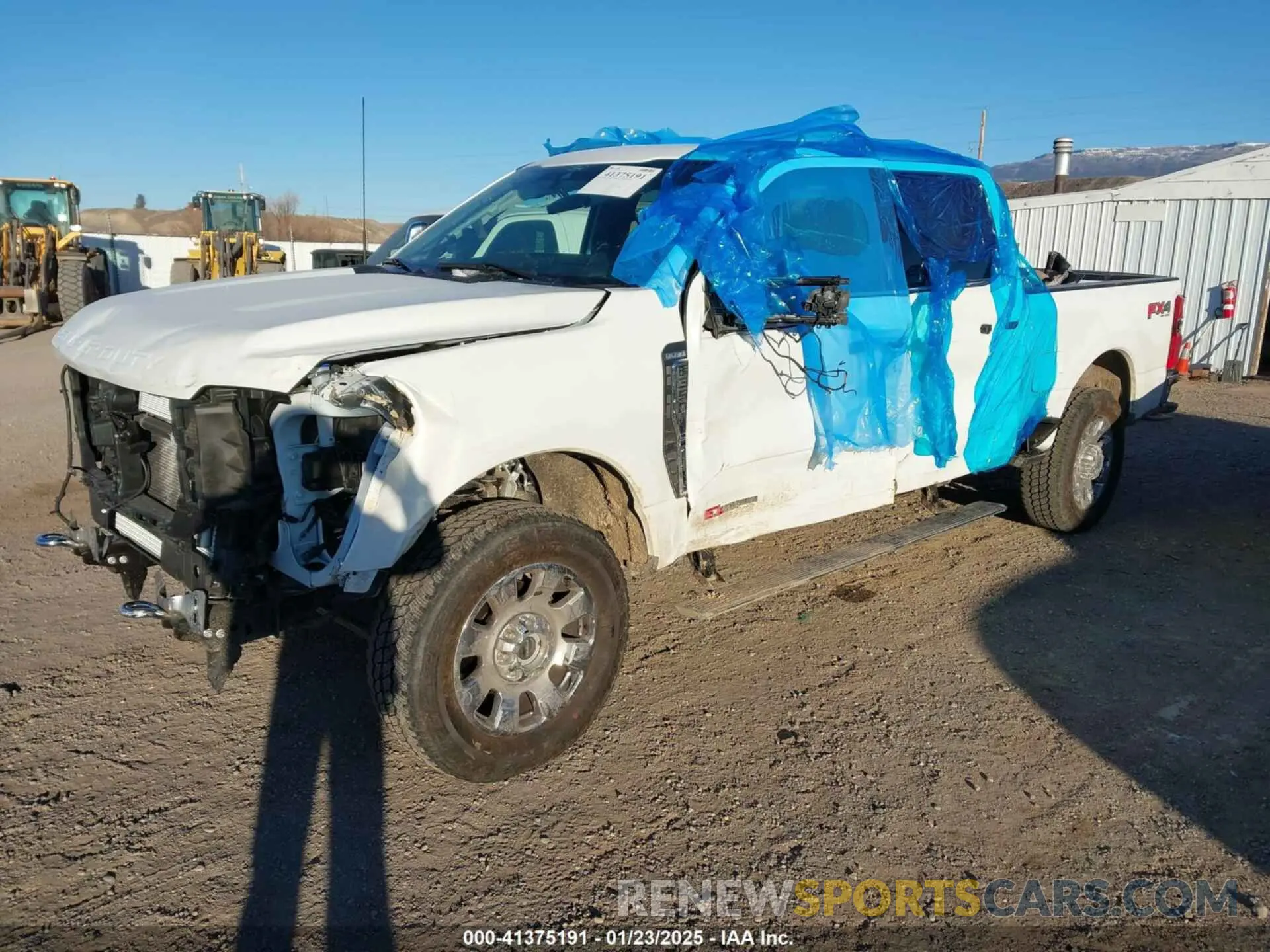 2 fotografías del automóvil dañado 1FT8W3BM8RED85178 FORD F-350 2024