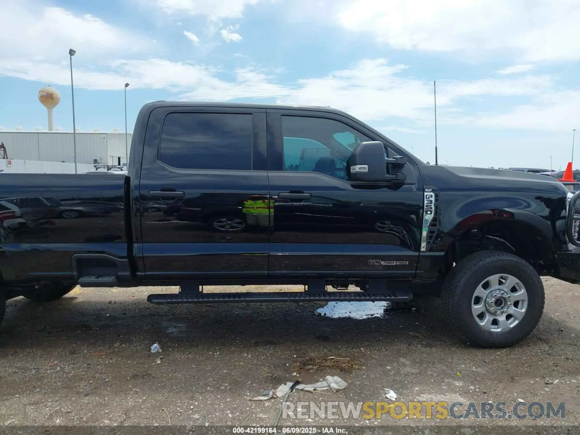 15 fotografías del automóvil dañado 1FT8W3BT1REF87397 FORD F-350 2024