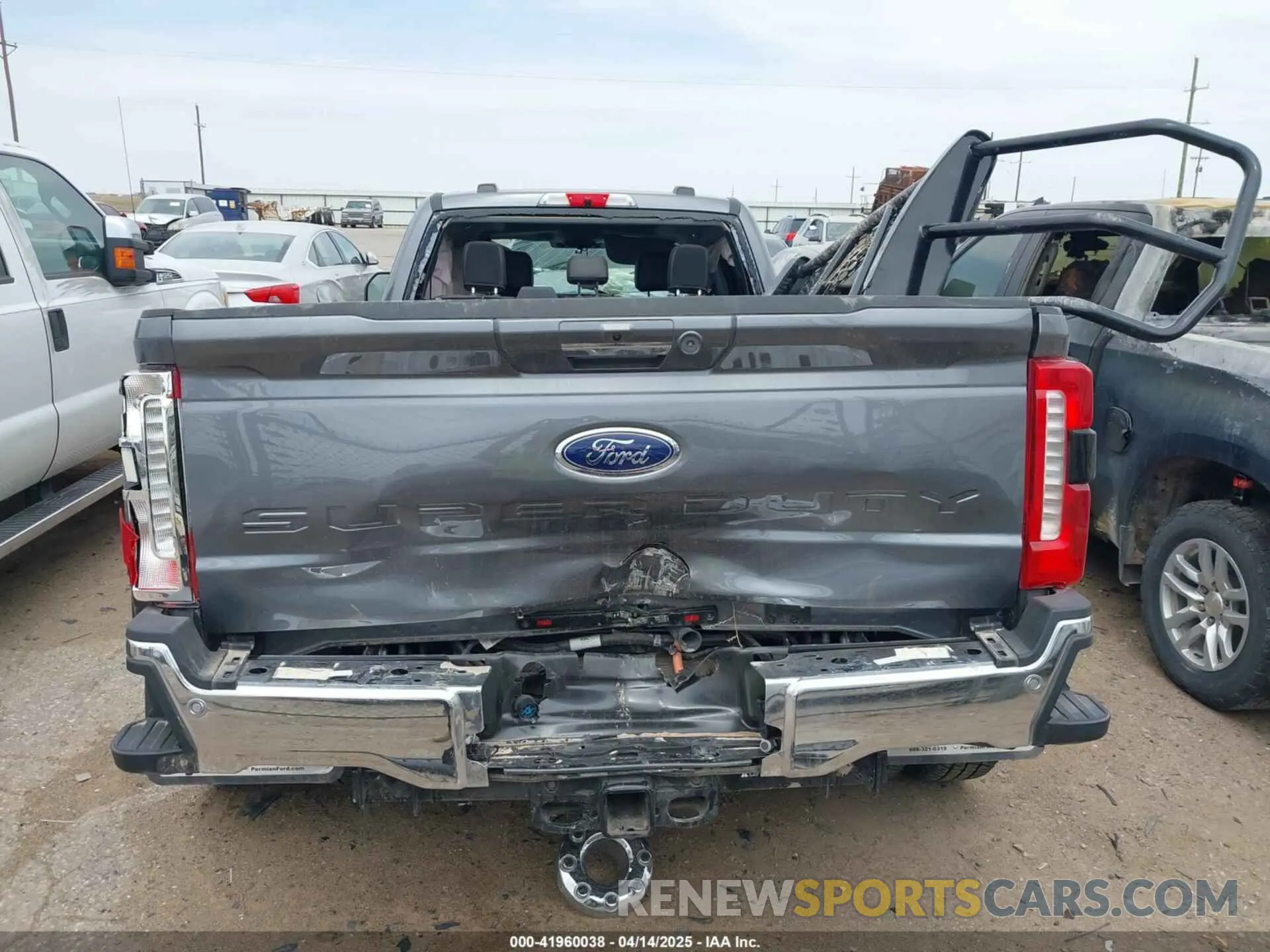 15 fotografías del automóvil dañado 1FT8W3DM7RED99523 FORD F-350 2024
