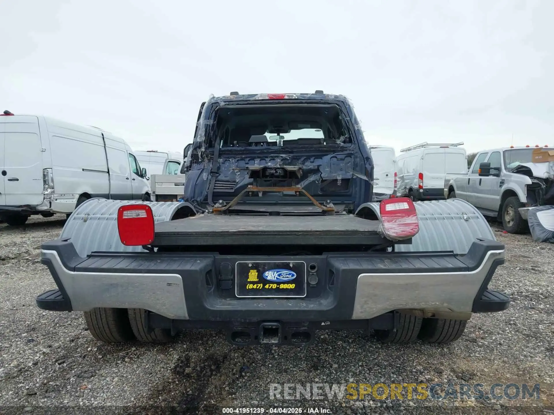15 fotografías del automóvil dañado 1FT8W3DT0RED74261 FORD F-350 2024