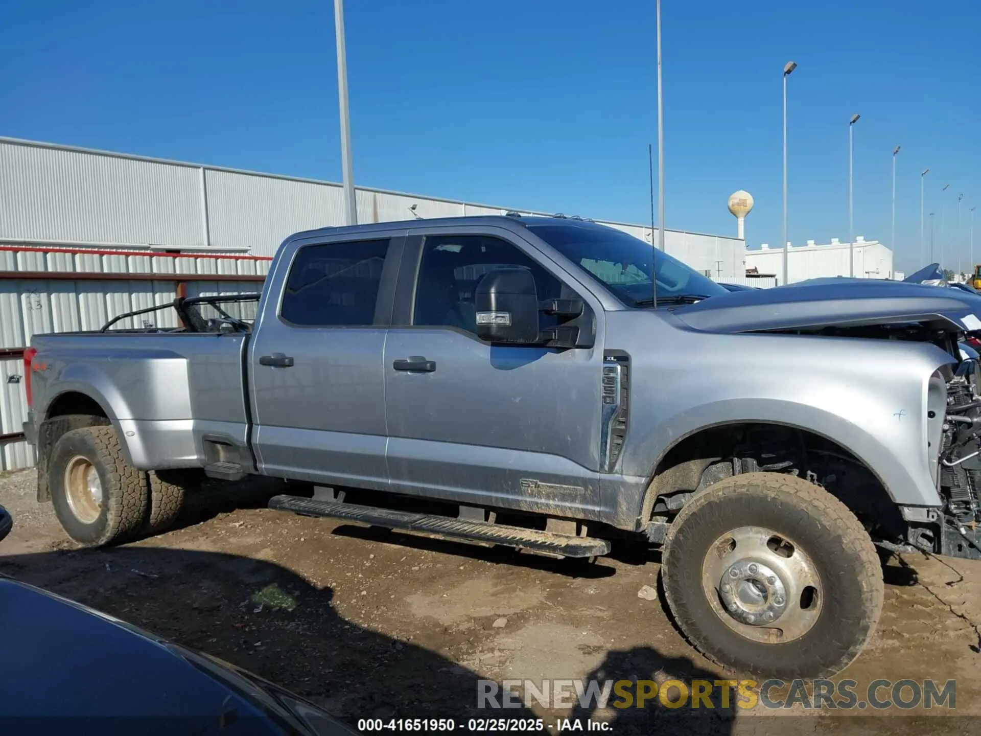 14 fotografías del automóvil dañado 1FT8W3DT2REE90383 FORD F-350 2024