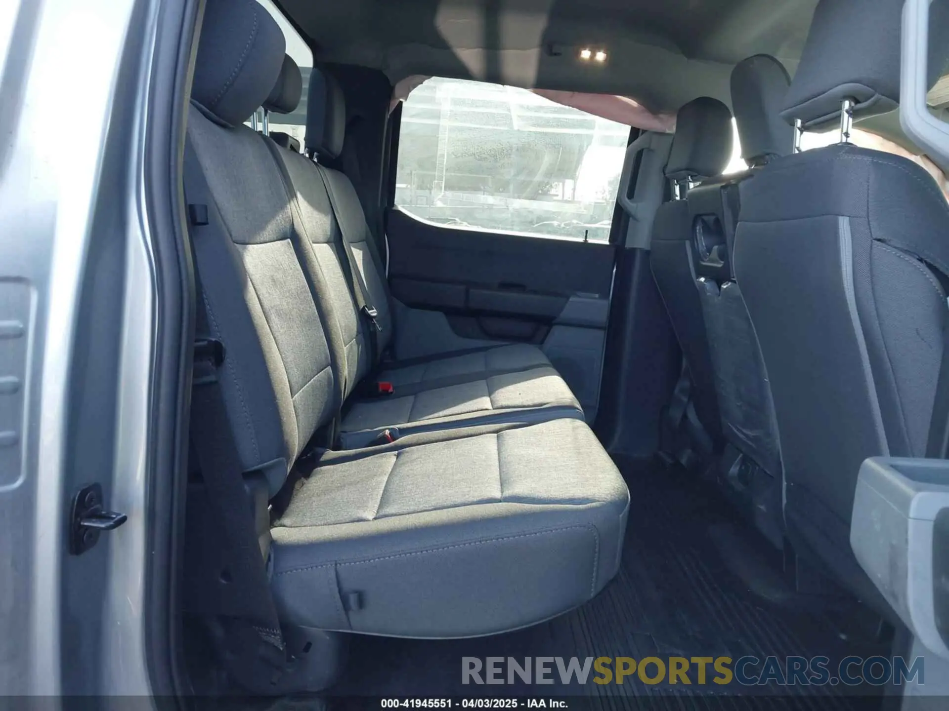 8 fotografías del automóvil dañado 1FT8W3DT3REE05440 FORD F-350 2024