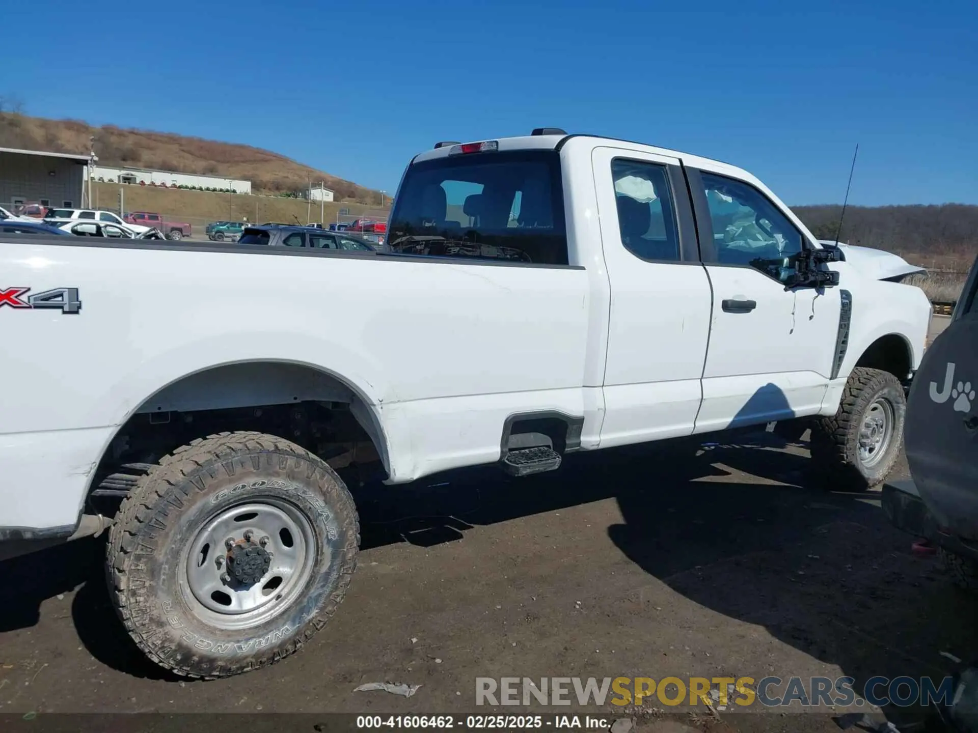 13 fotografías del automóvil dañado 1FT8X3BA4REE01976 FORD F-350 2024