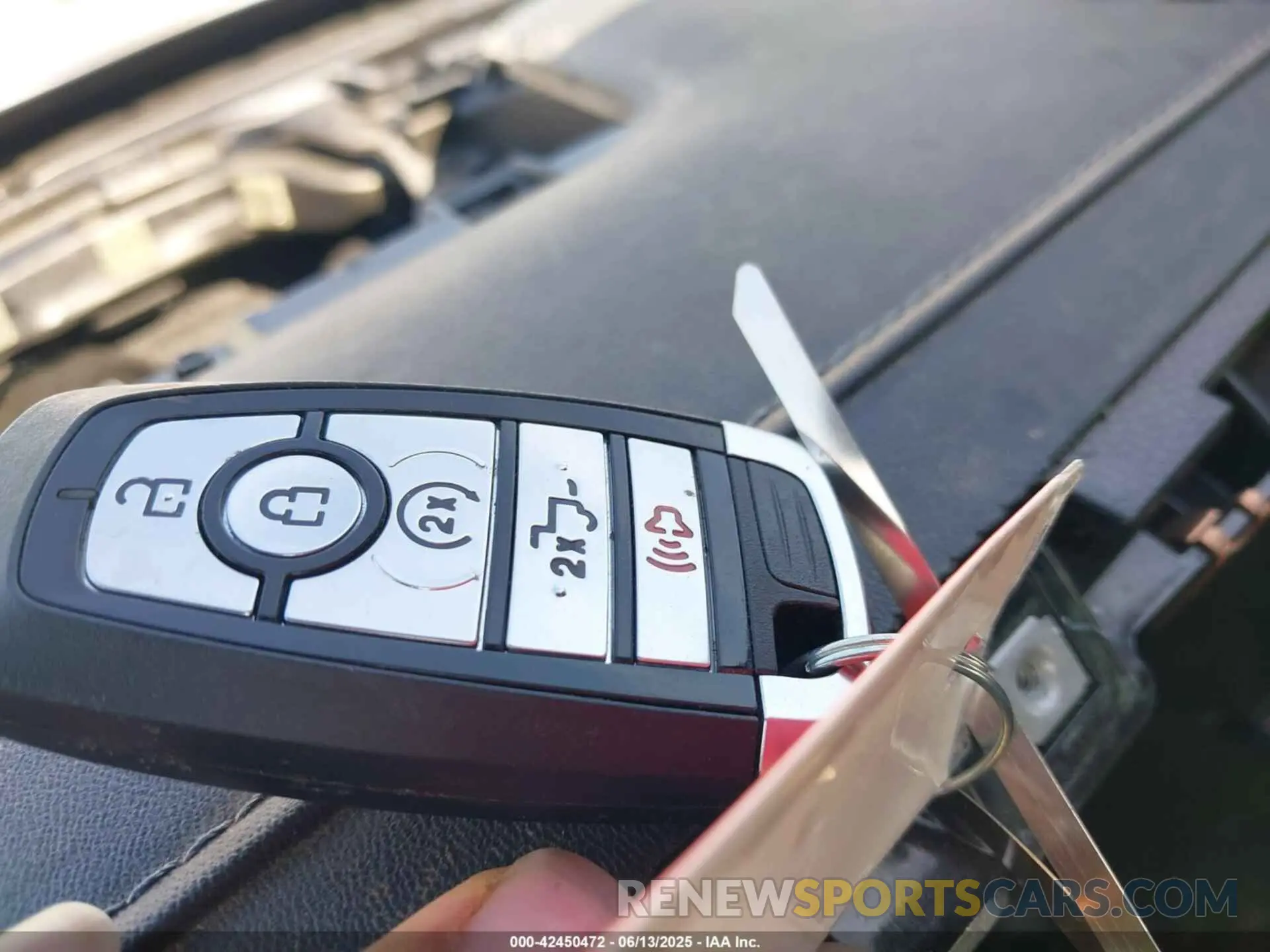 10 fotografías del automóvil dañado 1FT8W3BM0SEC55417 FORD F-350 2025