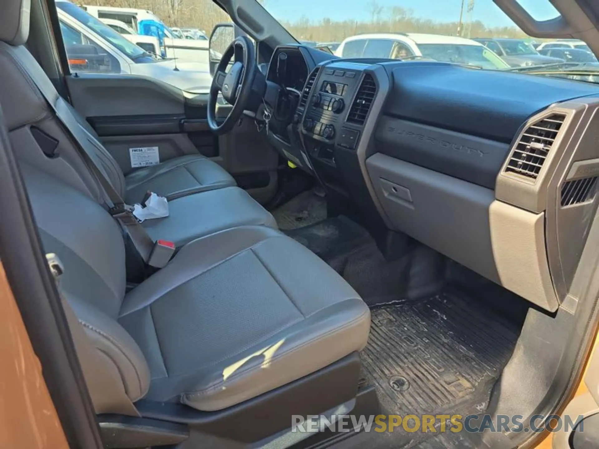 15 fotografías del automóvil dañado 1FD8W3E6XKEF05593 FORD F-350 CHASSIS 2019