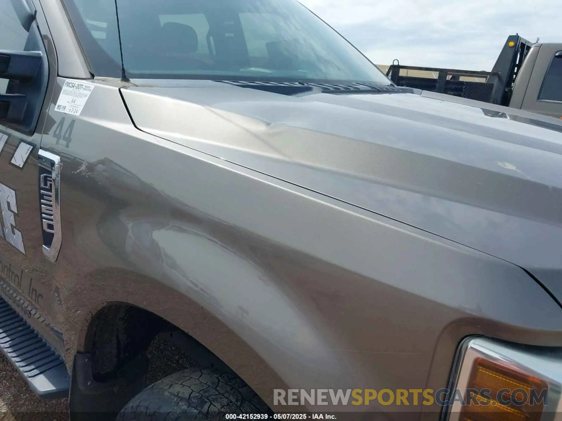 11 fotografías del automóvil dañado 1FD8W3H69KED65435 FORD F-350 CHASSIS 2019