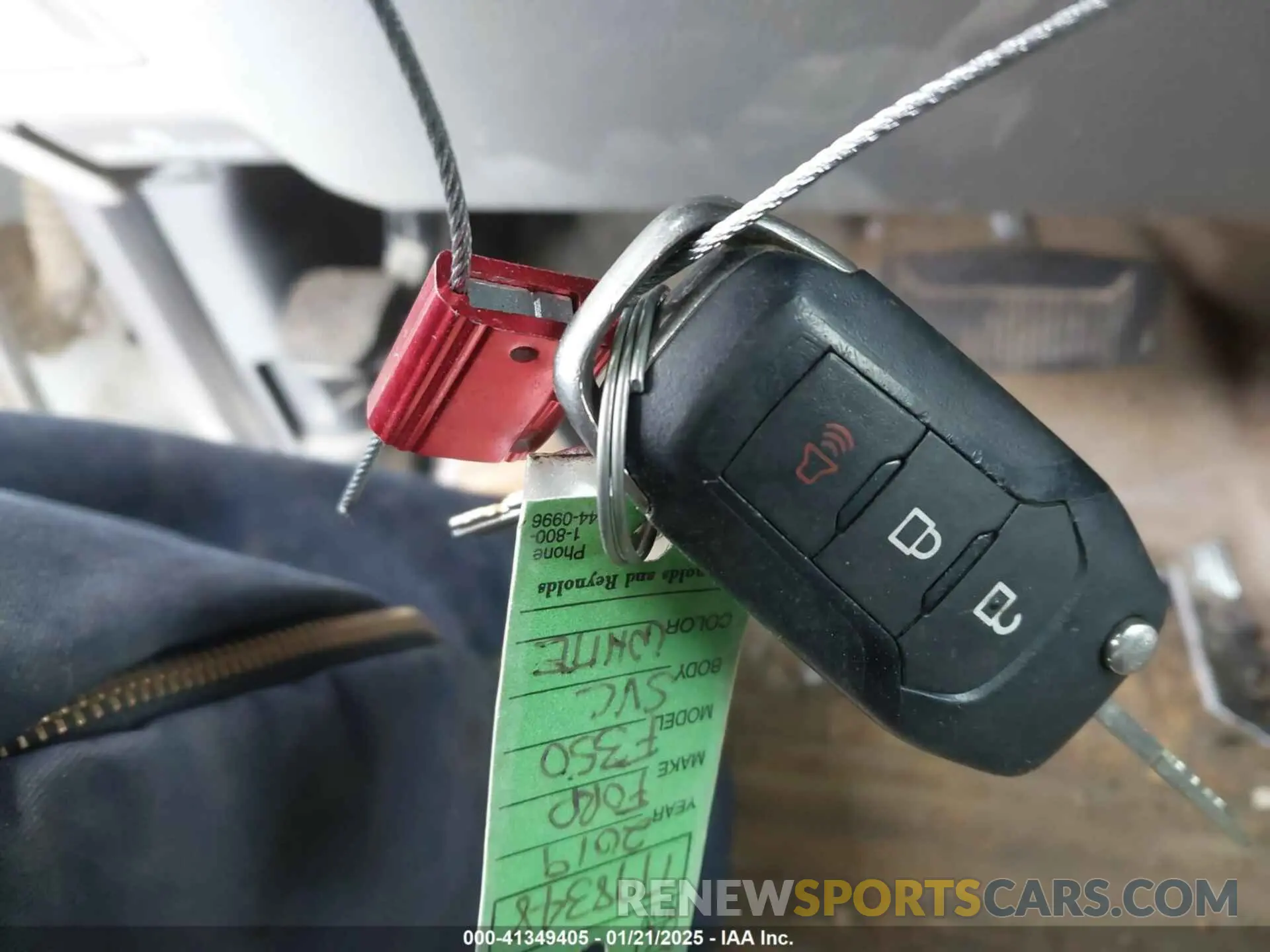 11 fotografías del automóvil dañado 1FD8W3HT8KEF61632 FORD F-350 CHASSIS 2019
