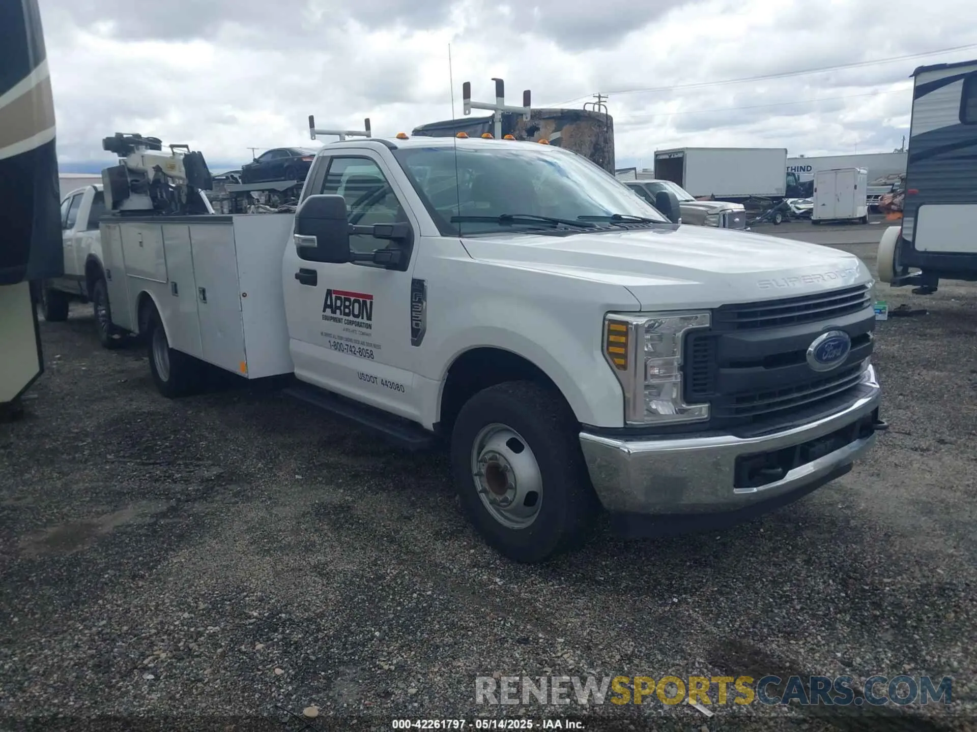 1 fotografías del automóvil dañado 1FDRF3G60KED40560 FORD F-350 CHASSIS 2019