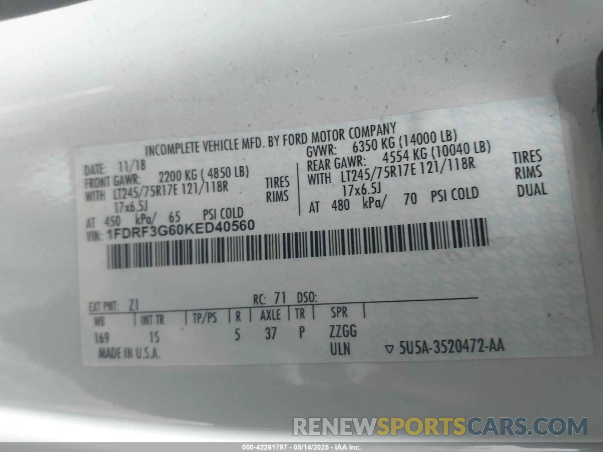 8 fotografías del automóvil dañado 1FDRF3G60KED40560 FORD F-350 CHASSIS 2019