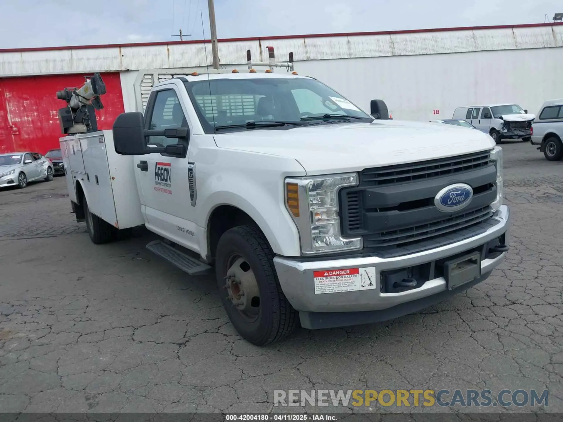 1 fotografías del automóvil dañado 1FDRF3G69KEC62795 FORD F-350 CHASSIS 2019