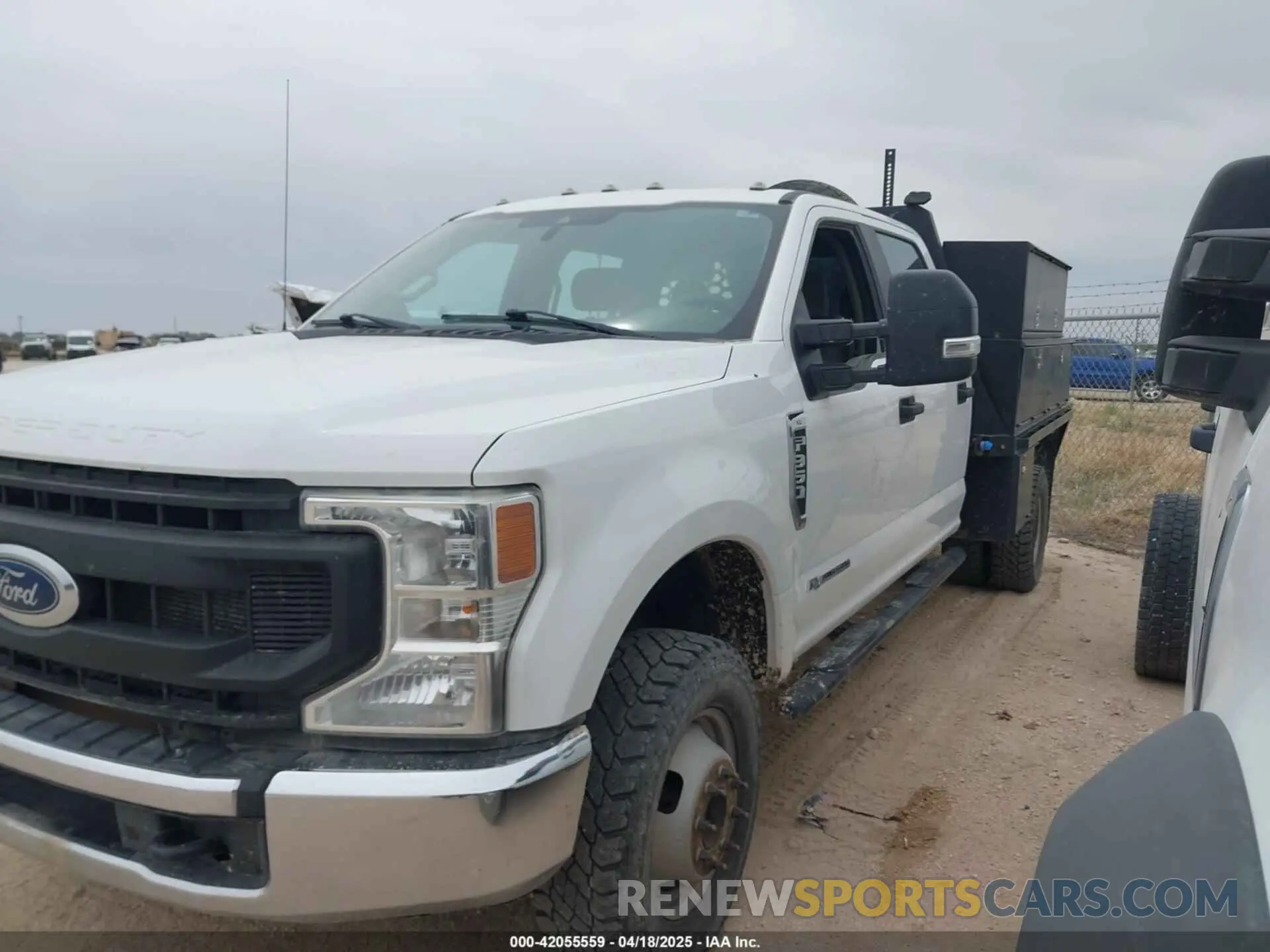 14 fotografías del automóvil dañado 1FD8W3HT5LED17535 FORD F-350 CHASSIS 2020