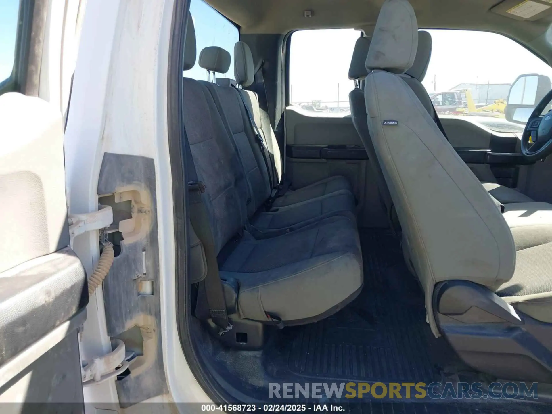 7 fotografías del automóvil dañado 1FD8X3H61LED11044 FORD F-350 CHASSIS 2020